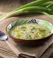 Antica minestra ai broccoletti