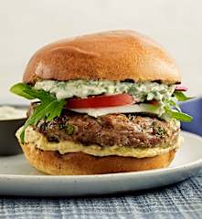 Hamburguesa de cordero mediterránea