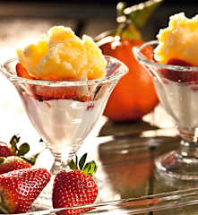 Fresas con granizado de naranja y yogur