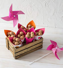 Strawberry amaze-balls