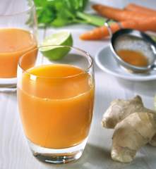 Frullato rinfrescante di carote e zenzero
