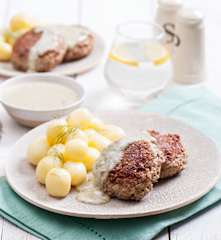 Hreczanyki z sosem koperkowo-chrzanowym i ziemniakami