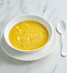 Kişniş ve Yumurtalı Sebze Çorbası