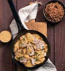 Polędwiczki wieprzowe w sosie cebulowym