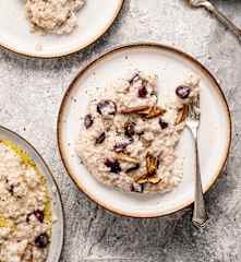 Risotto con setas y uvas