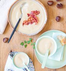 Velouté de céleri-rave aux châtaignes, lard croustillant