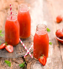 Lemoniada truskawkowa