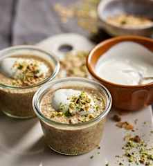 Overnight oats de abacaxi e maracujá