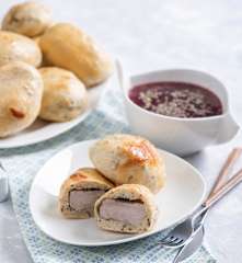 Polędwiczki w cieście drożdżowym