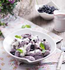 Jagodowe kluski leniwe