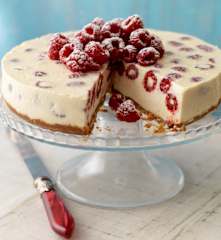 White Chocolate and Raspberry Cheesecake