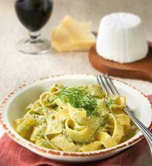 Pappardelle con macco di fave fresche