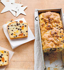 Cake aux pépites de chocolat et aux abricots