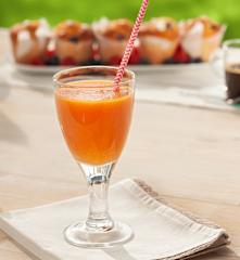 Jus d'orange, papaye et clou de girofle