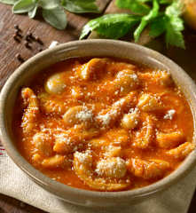 蕃茄紅醬帕馬森起司燉牛肚