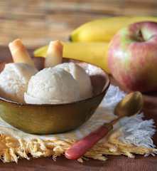 Gelato banane, mele e yogurt