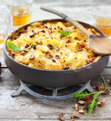 Gratin de panais au parmesan et aux noisettes