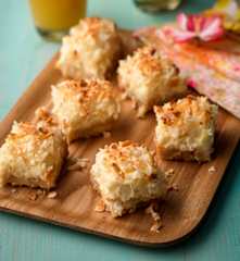 Pineapple and Coconut Cheesecake Bars