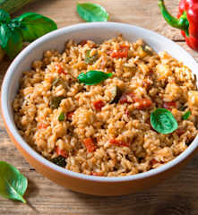 Risotto integrale ai profumi mediterranei