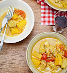 Curry de poulet à l'ananas