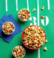 Spicy popcorn med nødder