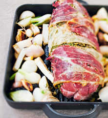 Rôti de porc aux herbes et jambon