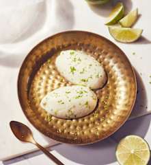 Limetten-Buttermilch-Mousse