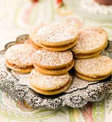 Bolachas de leite condensado cozido