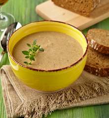 Chlebová pivní polévka