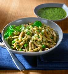 Trofie alle castagne con pesto, patate e fagiolini