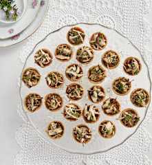 Mushroom quinoa tartlets with truffle oil