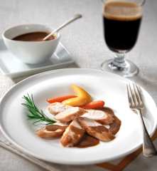 Filetto di coniglio con salsa alla birra scura