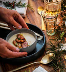 Velouté de chou-fleur et foie gras poêlé