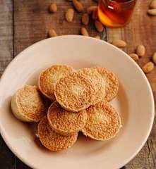 Queques de mel e frutos secos