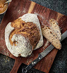 Pane di spelta (con pezzo scottato)