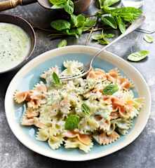 Salade de farfalle à la grecque