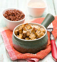 Curry z tofu i aromatycznym ryżem