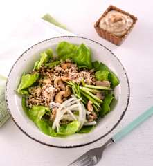 藜麥鮪魚腰果醬沙拉