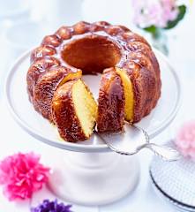 Grieß-Gugelhupf mit Orangenglasur