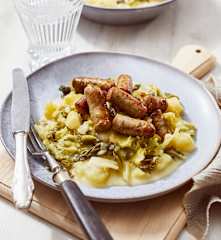 Wirsing Untereinander mit Nürnberger Bratwürstchen