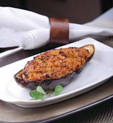 Bakłażany nadziewane kaszą kuskus