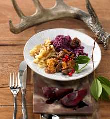 Hirschragout mit frischen Pfifferlingen
