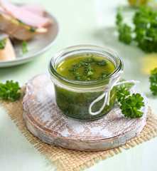 Sos pietruszkowy (persillade)