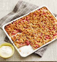 Rhabarber-Streuselkuchen