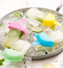 Lody na patyku z ginem i ogórkiem