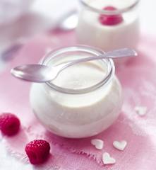 Quarkmousse mit weißer Schokolade