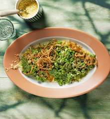 Bärlauch-Brennnesselspätzle mit Bergkäse