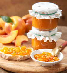 Confettura di pesche