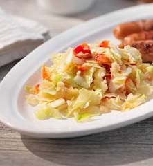 Spitzkohl-Paprika-Salat