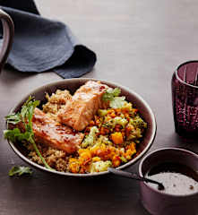 Couscous-Lachs-Bowl